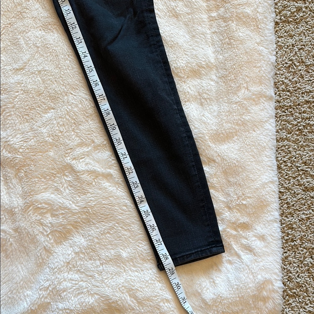 American Eagle Outfitters Black Skinny Jeans next level stretch. - Picture 4 of 5